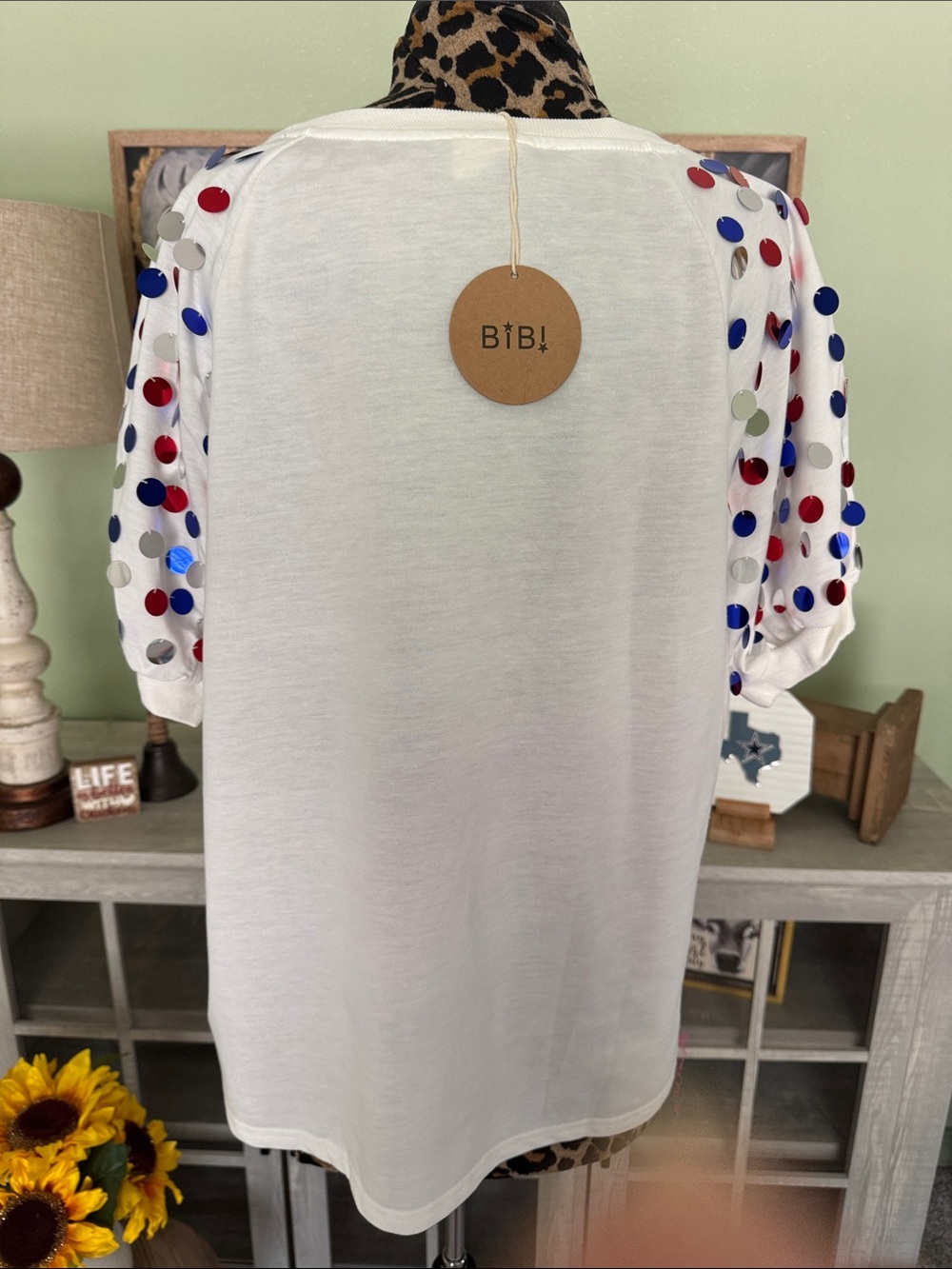 Party in the USA White Tee by BIBI  Sz Large  NWT - Picture 4 of 7